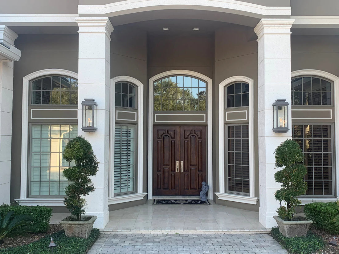What is the Difference Between Post Mount and Column Mount Lanterns?